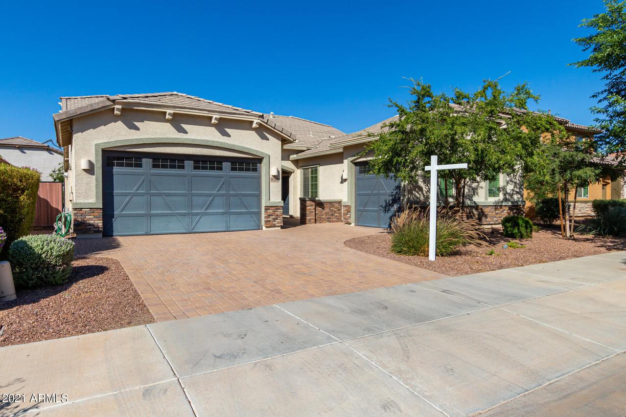 19260 E Reins Rd., Queen Creek, AZ 85142