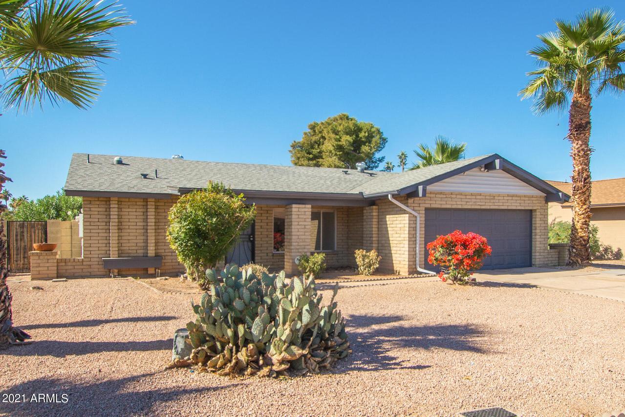 5832 S Country Club Way, Tempe, AZ 85283