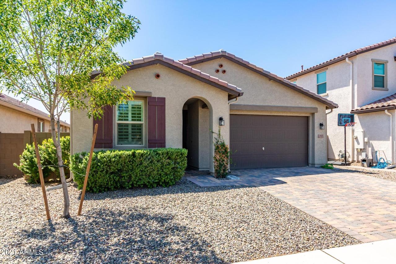 8515 W Peppertree Ln., Glendale, AZ 85305