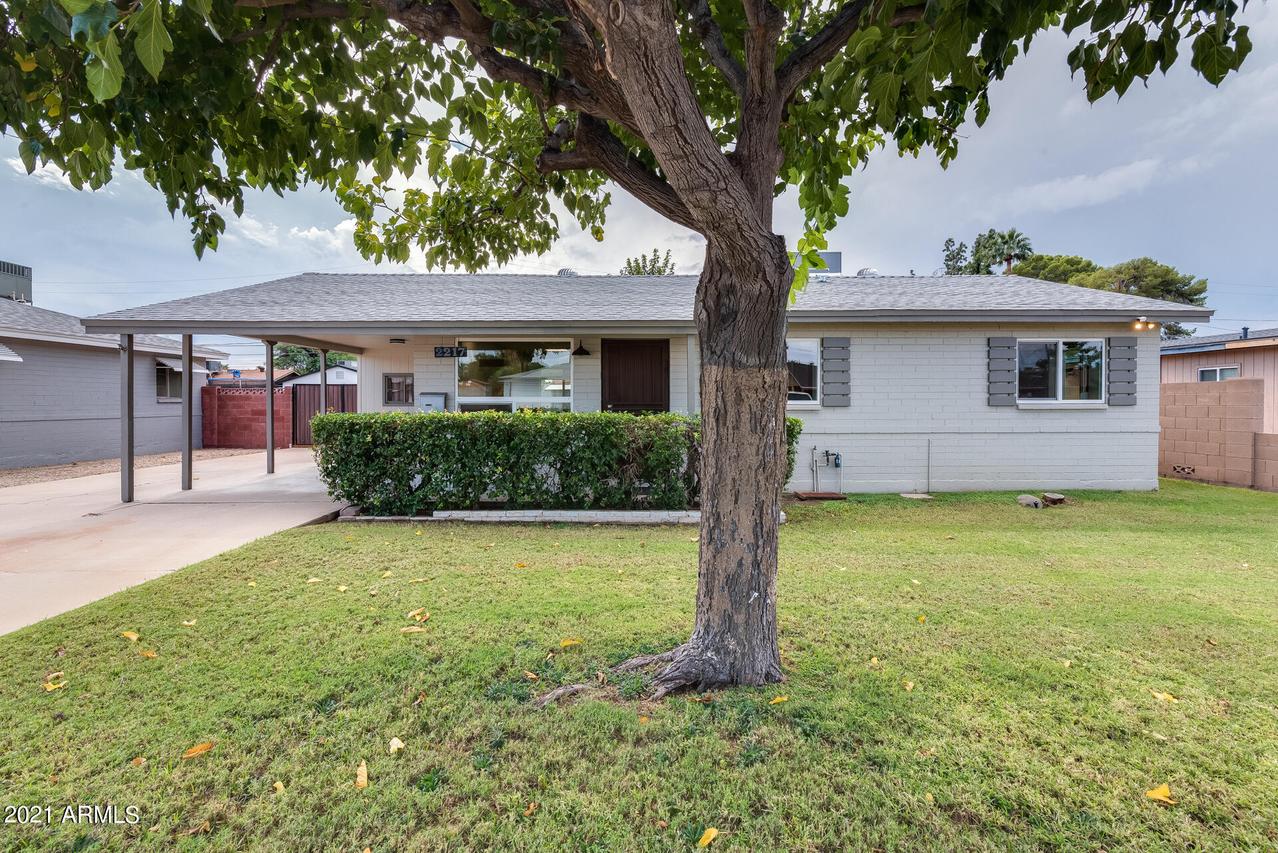 2217 E Roma Ave., Phoenix, AZ 85016