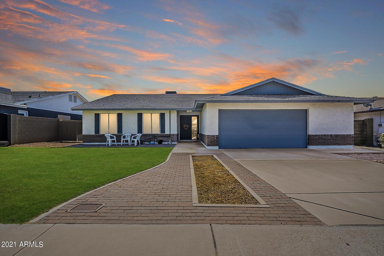6727 E Ensenada St., Mesa, AZ 85205