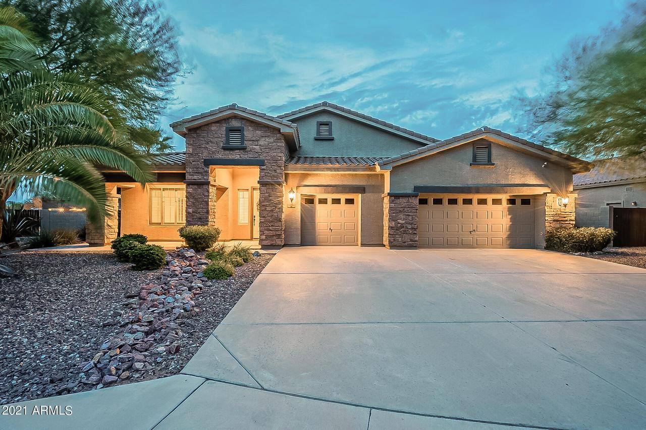 11236 E Stanton Ave., Mesa, AZ 85212