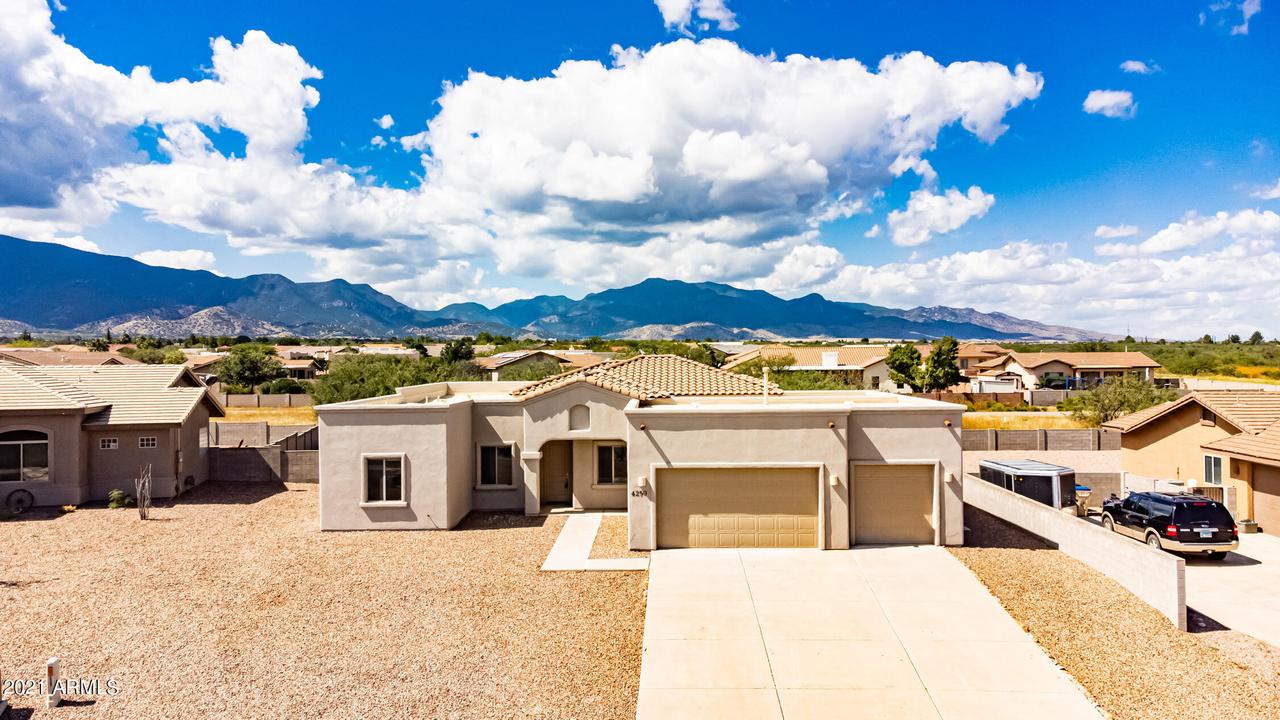 4250 S Morning Glory Ct., Sierra Vista, AZ 85650