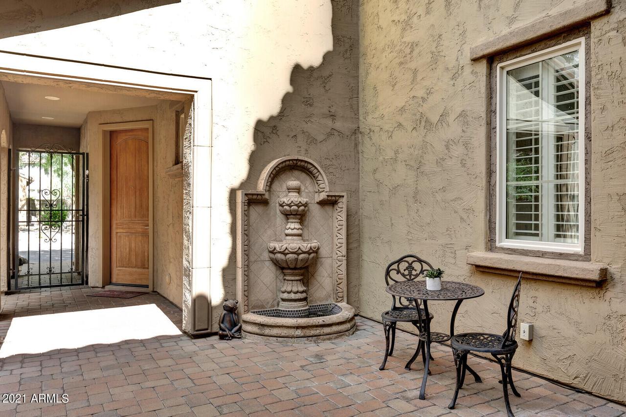 3909 E Half Hitch Pl., Phoenix, AZ 85050