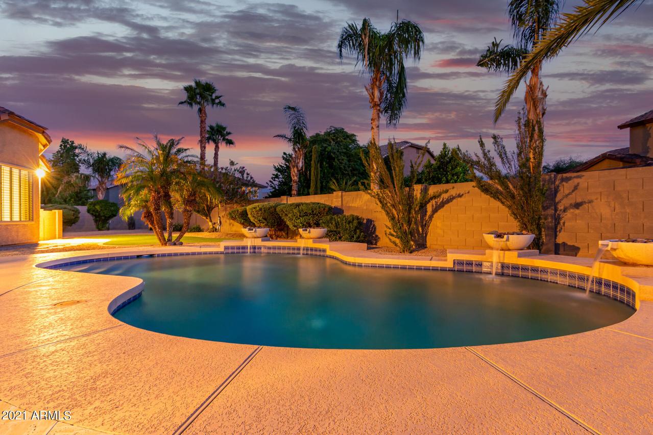 2883 E Palm Beach Dr., Chandler, AZ 85249