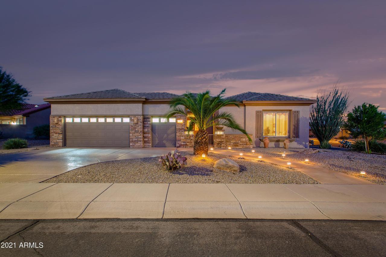 15571 W Prairie Dunes Dr., Surprise, AZ 85374