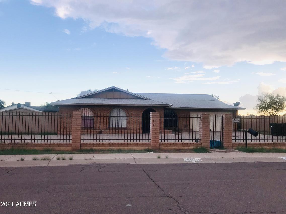 2331 E Don Carlos Ave., Tempe, AZ 85288