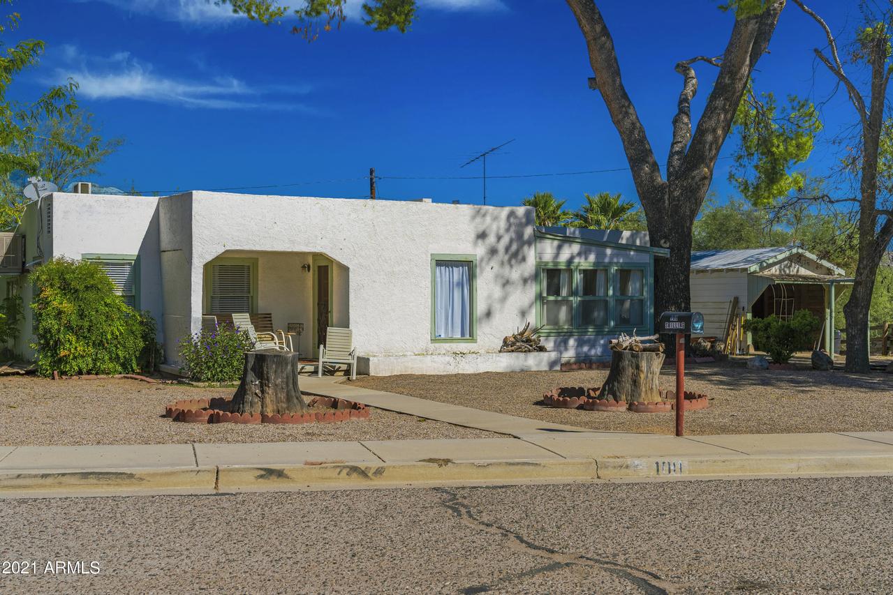 100 Swilling Ave., Wickenburg, AZ 85390