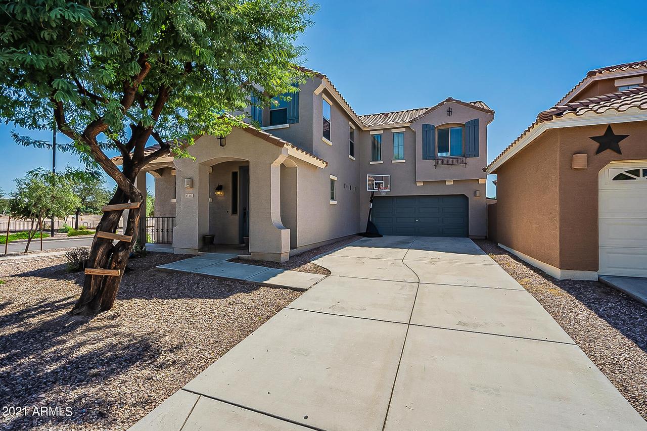 3801 E Sebastian Ln., Gilbert, AZ 85297