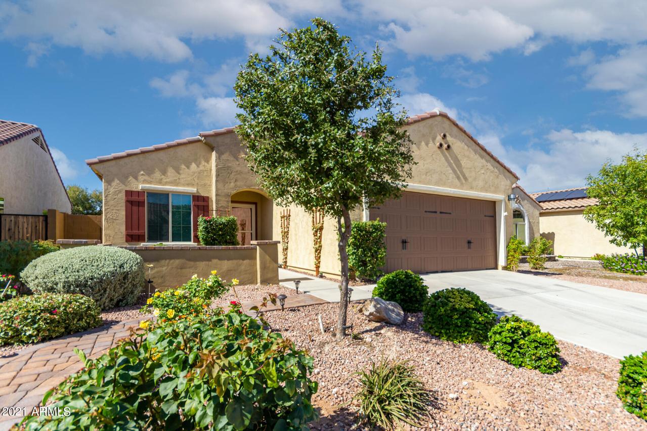 2426 N Petersburg Dr., Florence, AZ 85132