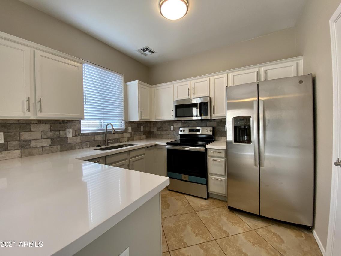 2300 E Magma Rd. #26, San Tan Valley, AZ 85143
