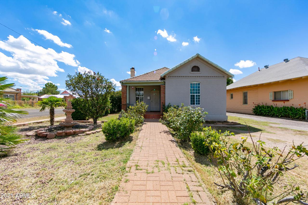 959 E 11 St., Douglas, AZ 85607