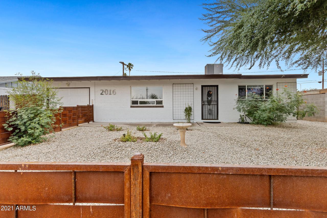 2016 E Balsam Ave., Mesa, AZ 85204