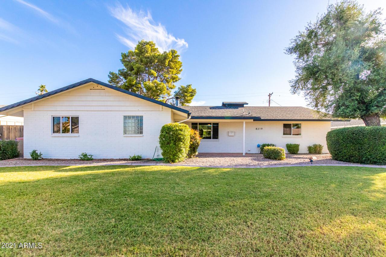 8319 E Minnezona Ave., Scottsdale, AZ 85251