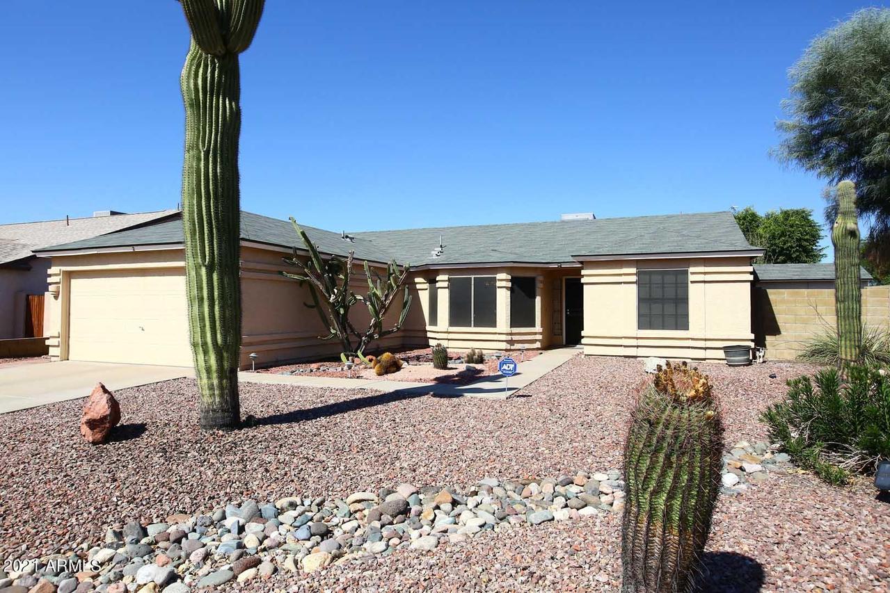 2 W Michelle Dr., Phoenix, AZ 85023