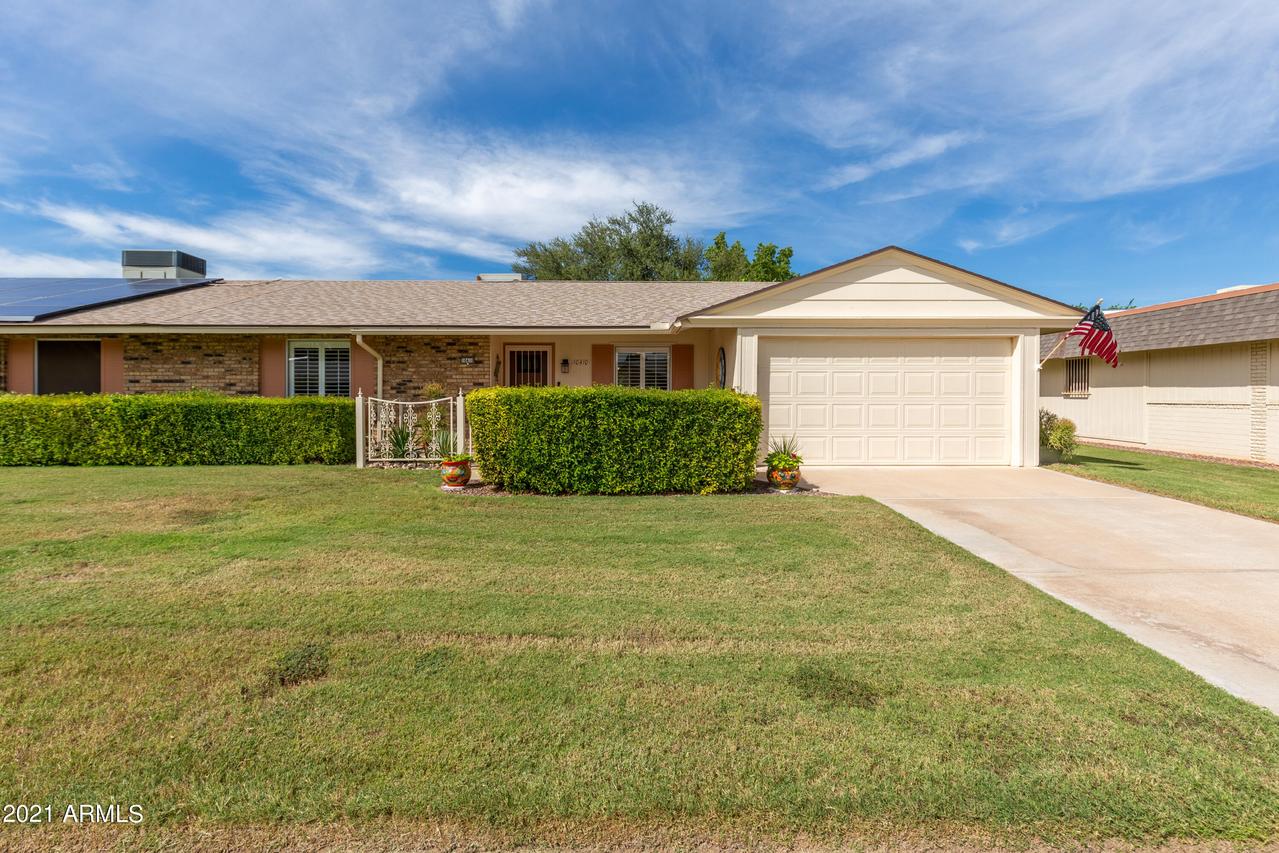 10410 W Kingswood Cir., Sun City, AZ 85351