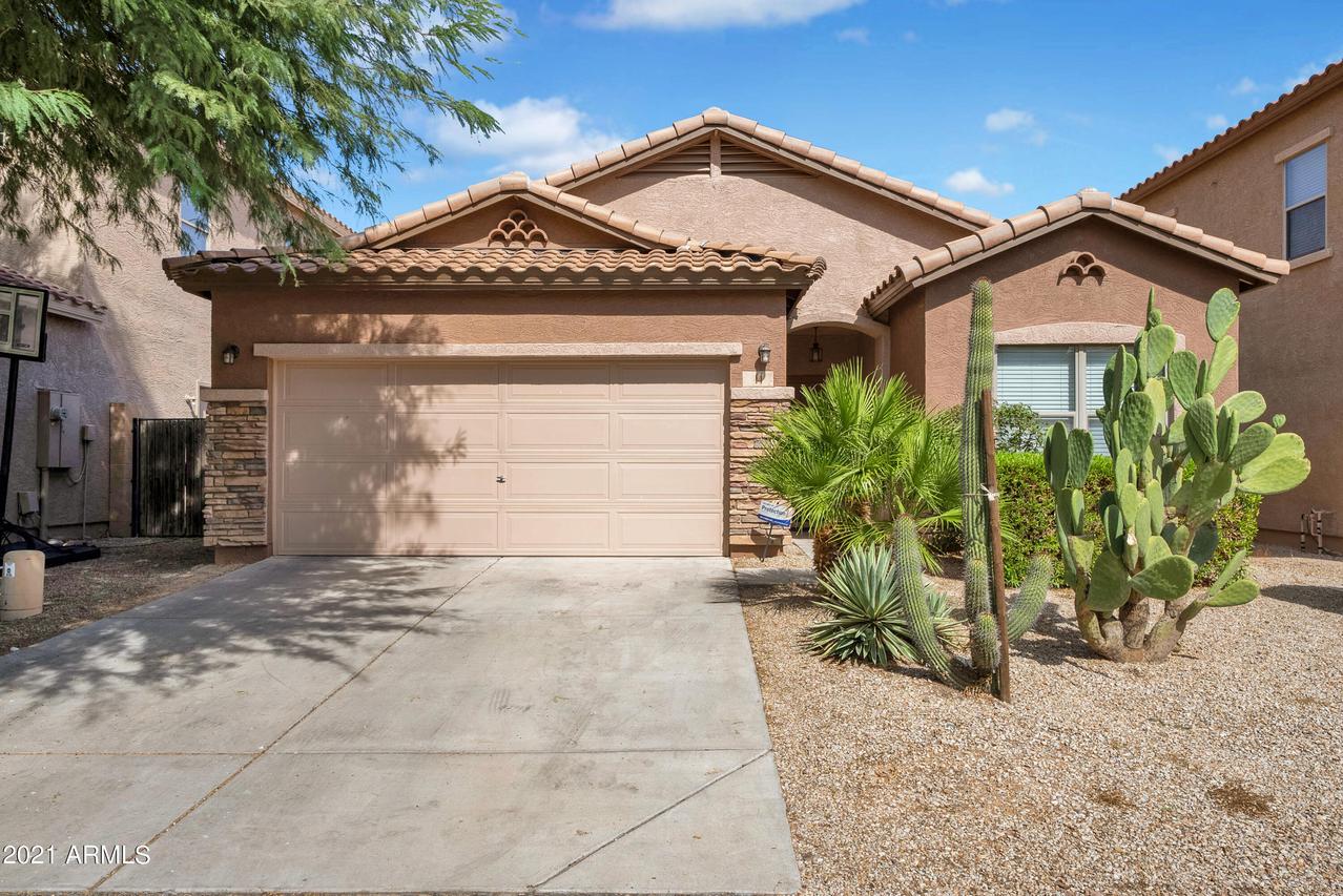 44 W Desert Vista Tr., San Tan Valley, AZ 85143