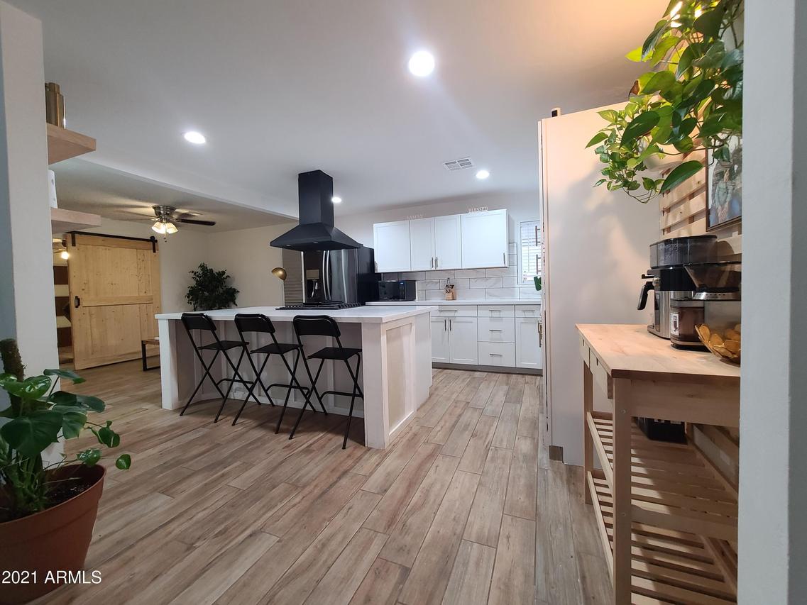 9605 N 1st St., Phoenix, AZ 85020