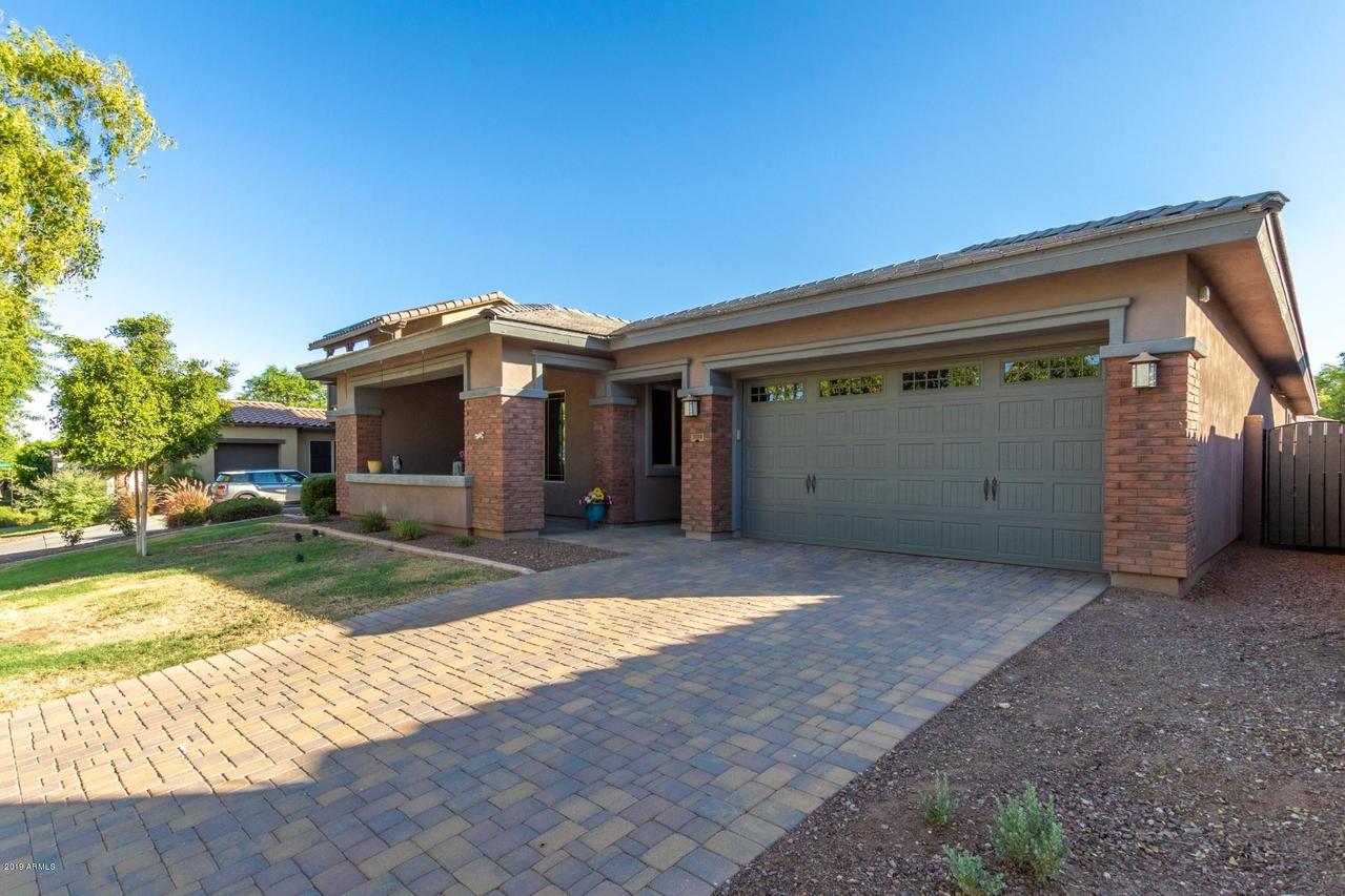 3190 N Evergreen St., Buckeye, AZ 85396