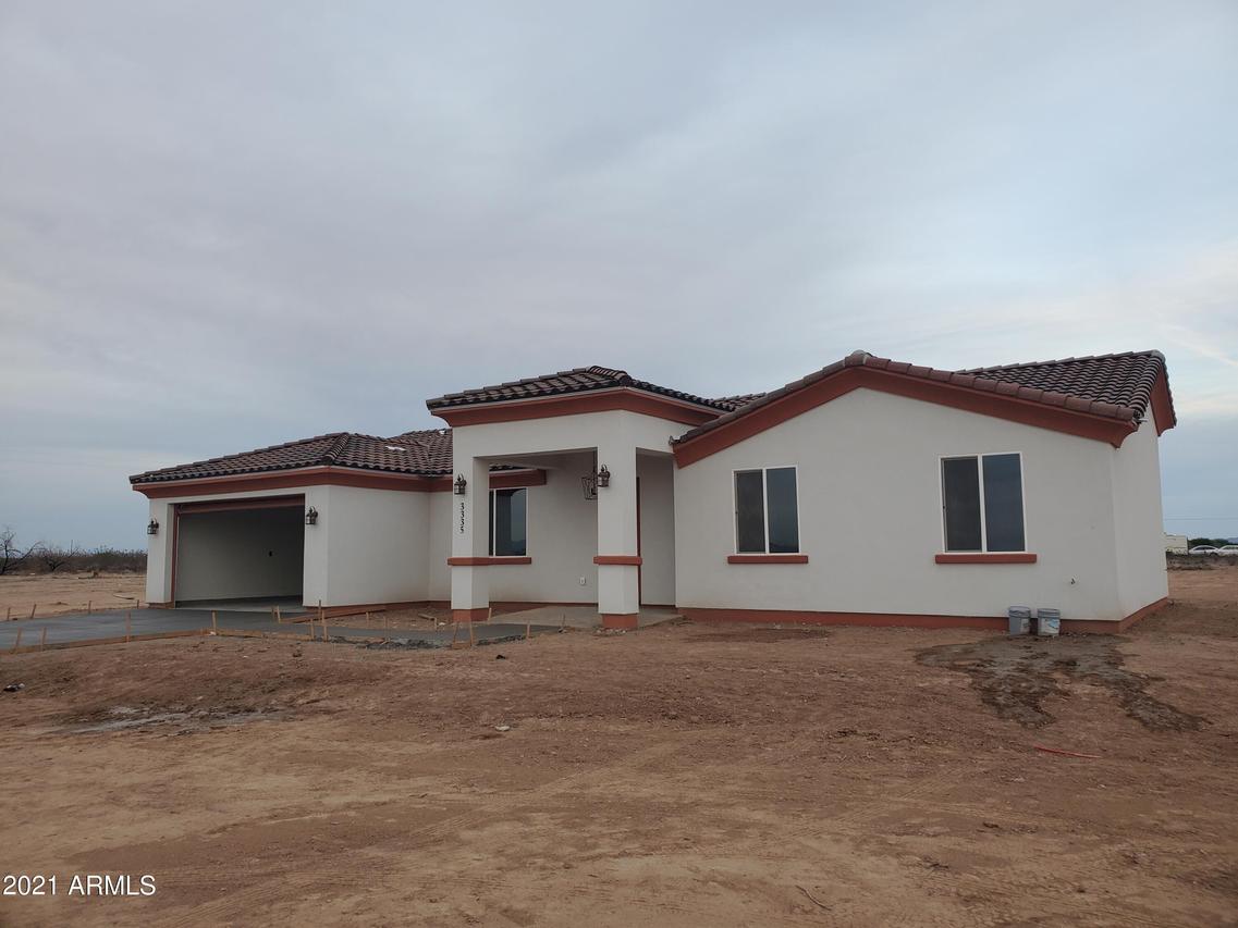 3335 N 375th Ave., Tonopah, AZ 85354