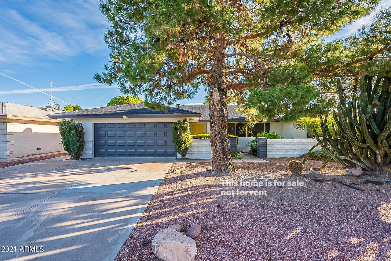 1985 E Pebble Beach Dr., Tempe, AZ 85282