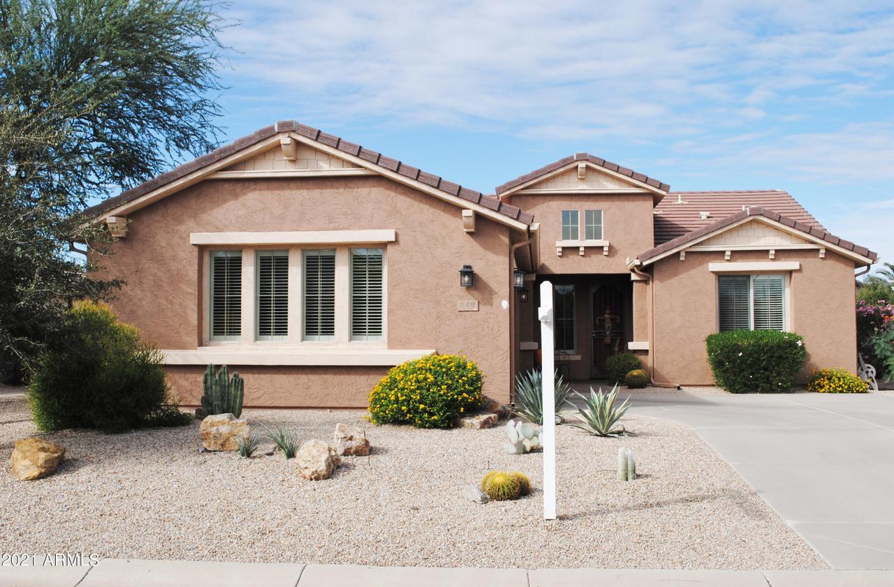 939 W Mountain Peak Way, San Tan Valley, AZ 85143
