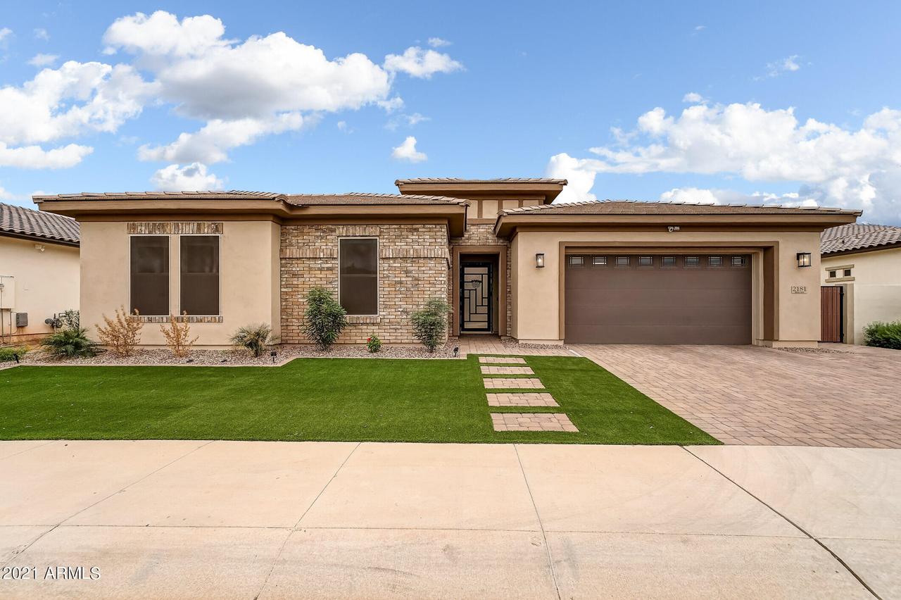 2181 E Aquarius Pl., Chandler, AZ 85249