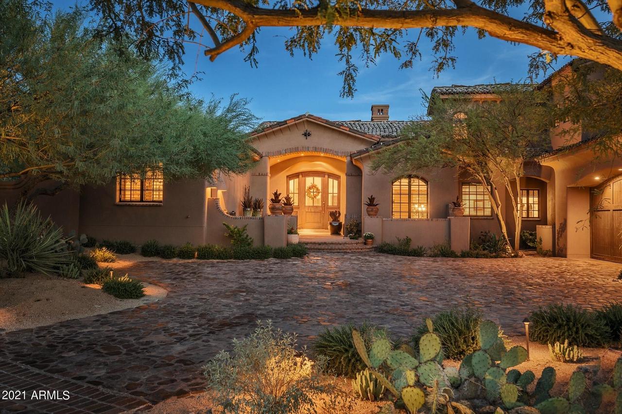 9290 E Thompson Peak Pkwy. #443, Scottsdale, AZ 85255