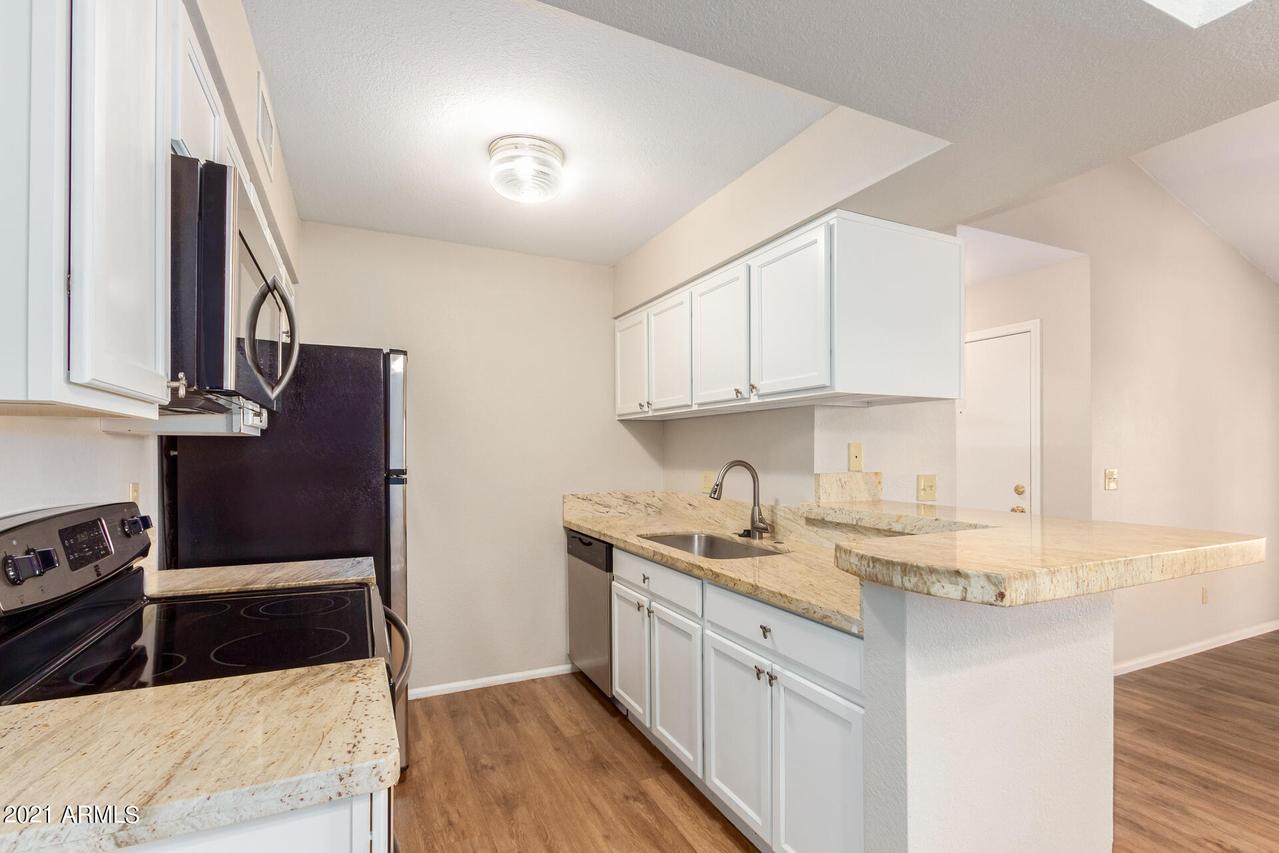 10610 S 48th St. #2008, Phoenix, AZ 85044