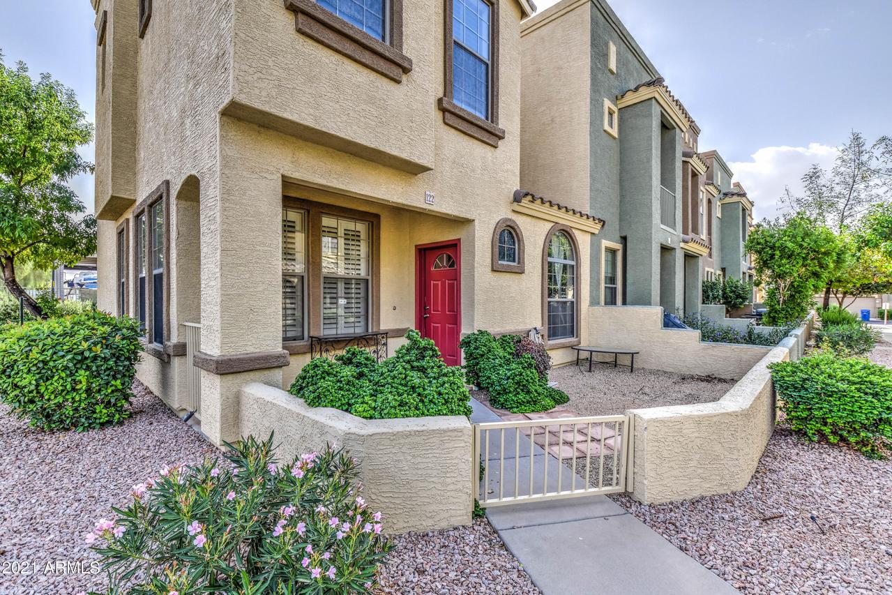 6710 E University Dr. #122, Mesa, AZ 85205