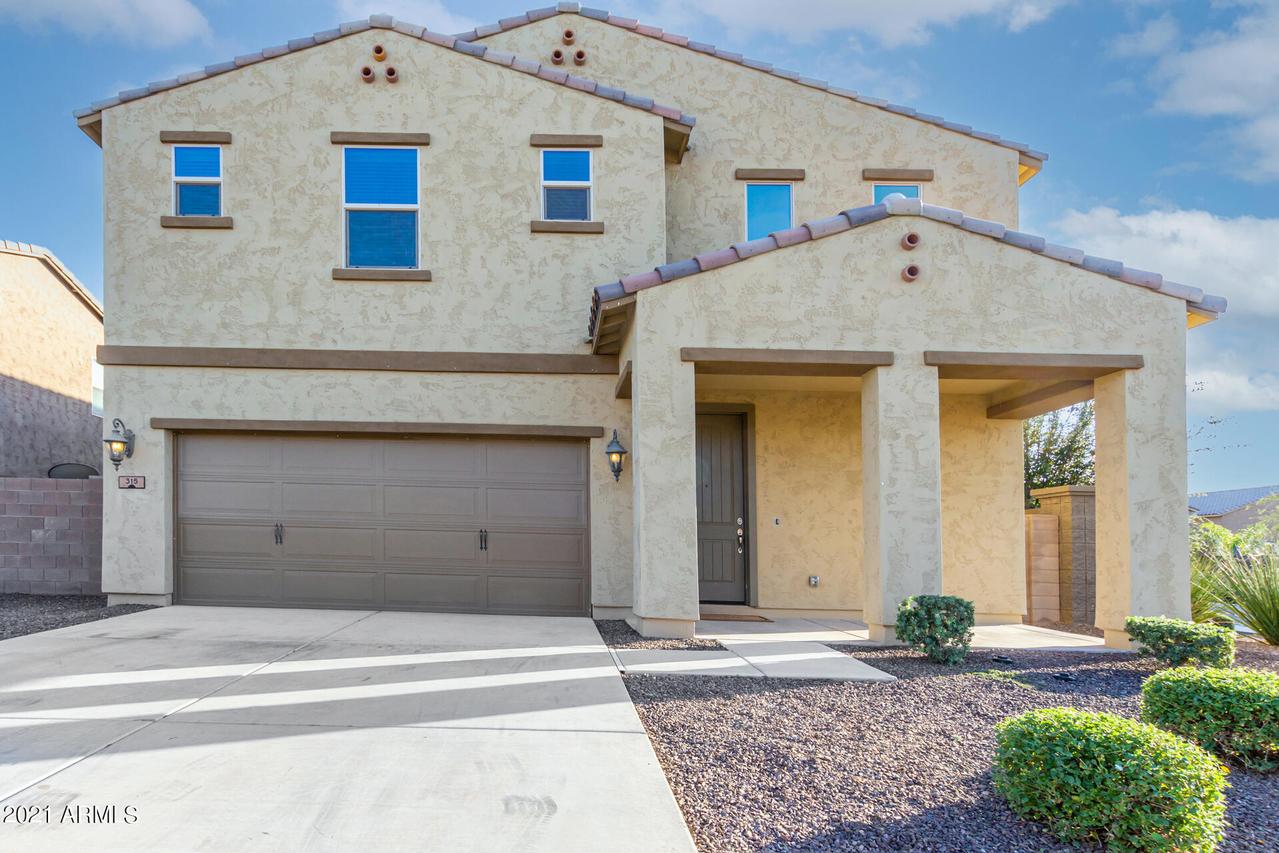 315 E Vicenza Dr., San Tan Valley, AZ 85140