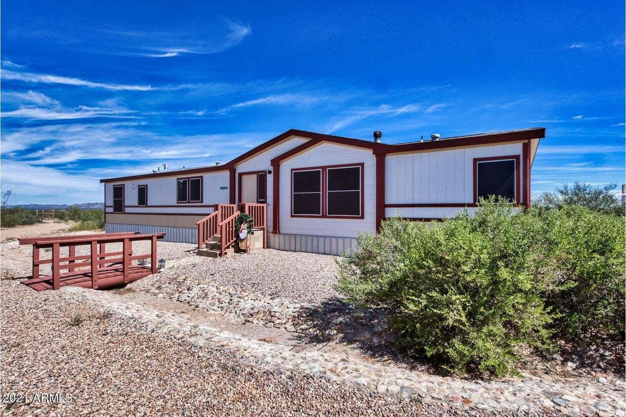 11000 E Calle Gavilan, Hereford, AZ 85615