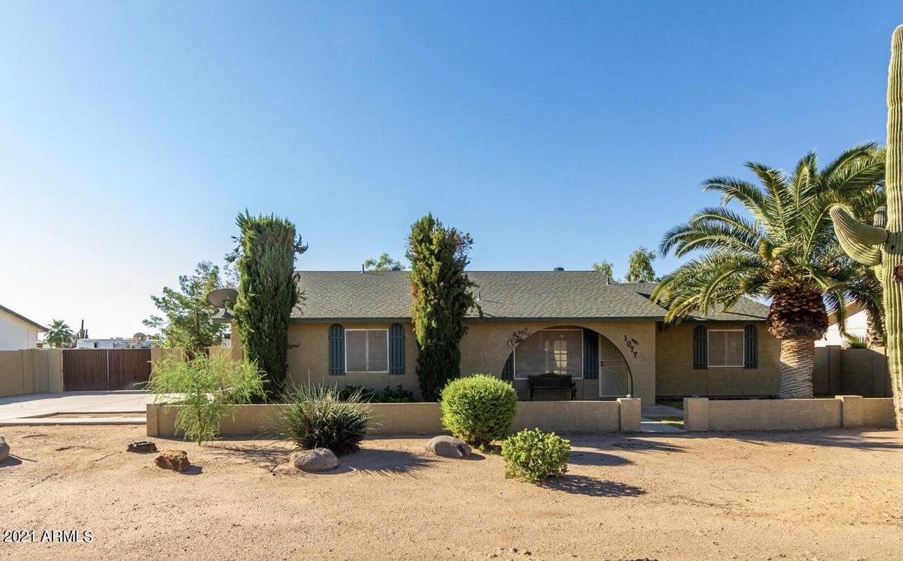 1077 E Mesquite Ave., Apache Junction, AZ 85119