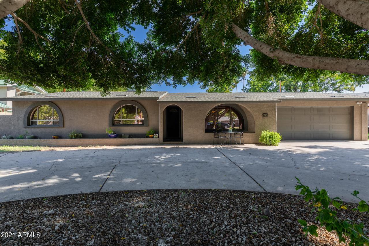 725 N Grand Ave., Mesa, AZ 85201