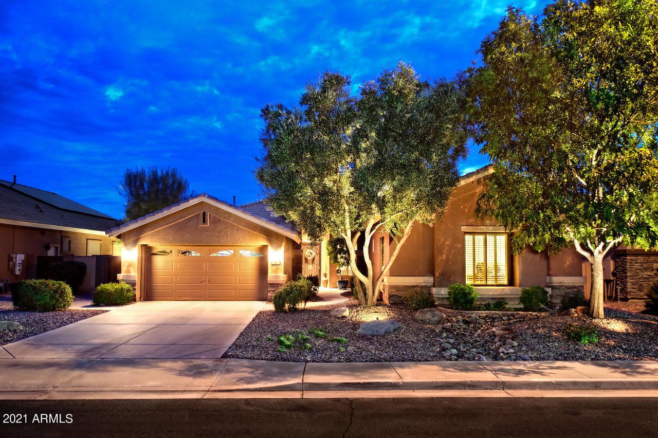 3953 E Meadowview Dr., Gilbert, AZ 85298