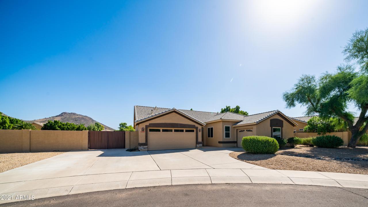 25671 N 68th Dr., Peoria, AZ 85383