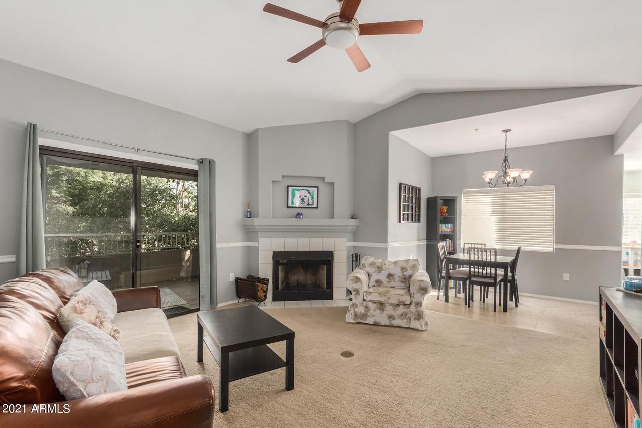 15050 N Thompson Peak Pkwy. #2008, Scottsdale, AZ 85260