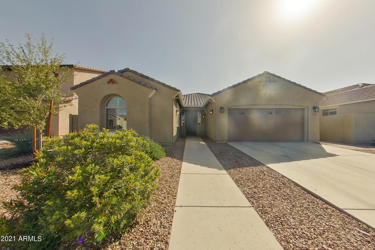 3011 E Quenton St., Mesa, AZ 85213