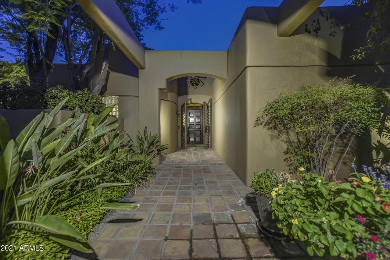 2035 E Colter St., Phoenix, AZ 85016