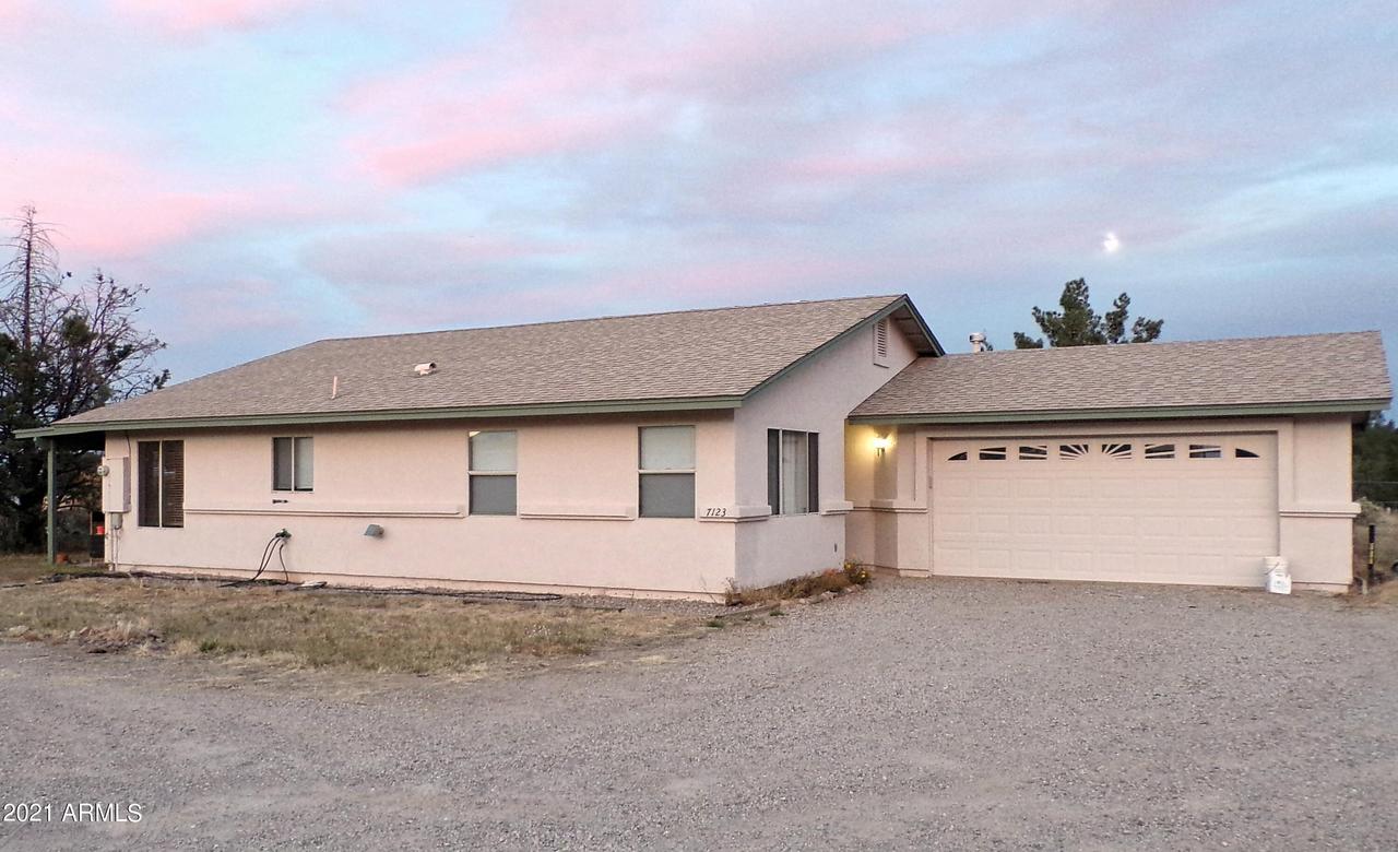 7123 S Rainbow Vista Ln., Hereford, AZ 85615