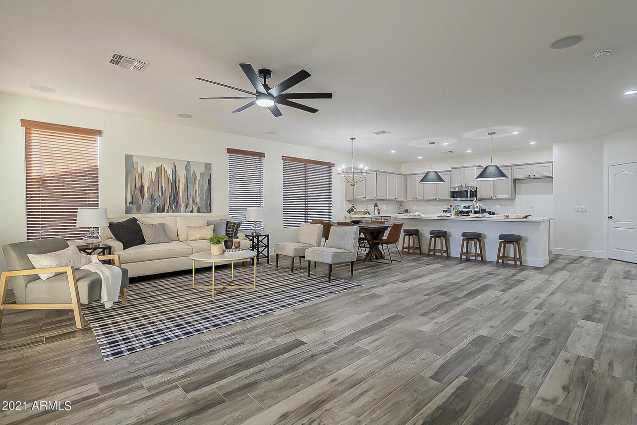 3705 E Bartlett Way, Chandler, AZ 85249