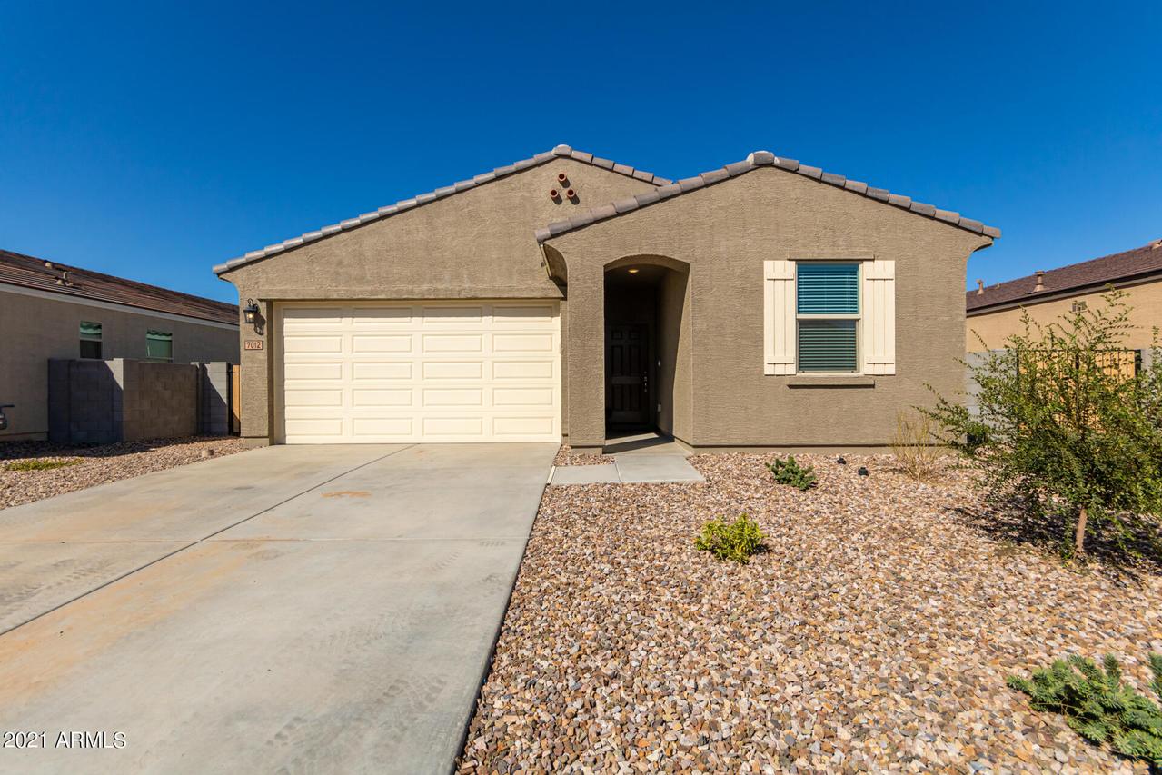 7012 E Gamebird Way, San Tan Valley, AZ 85143