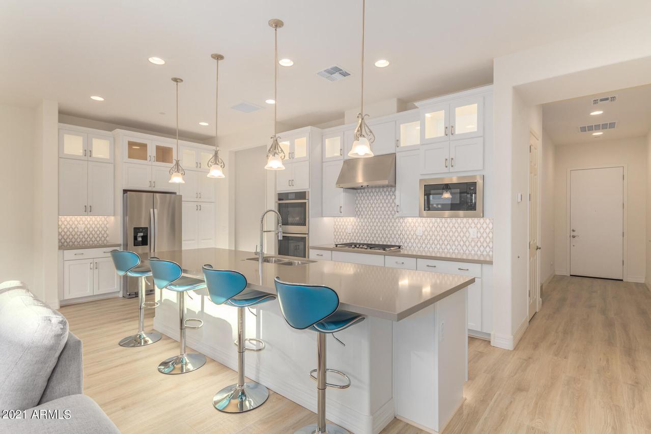 25428 N 19th Dr., Phoenix, AZ 85085