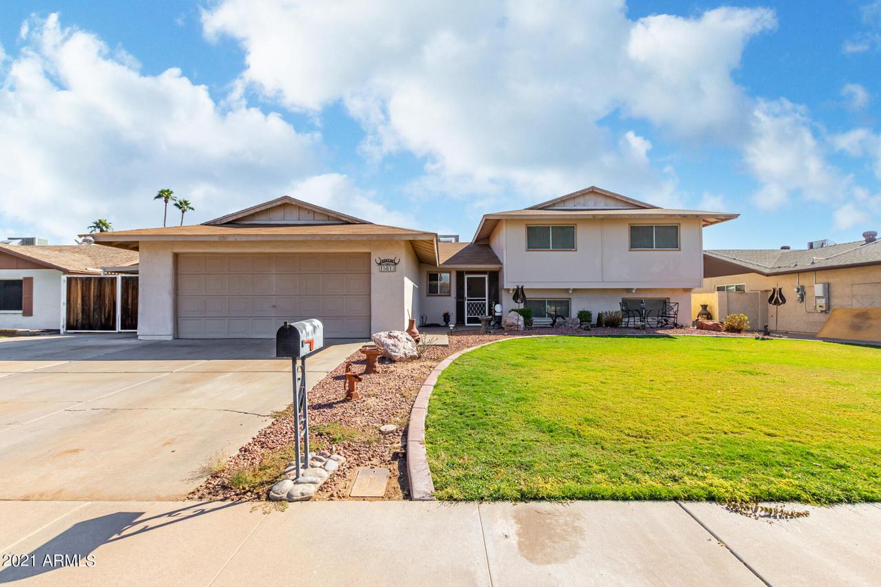 15613 N 57th Dr., Glendale, AZ 85306