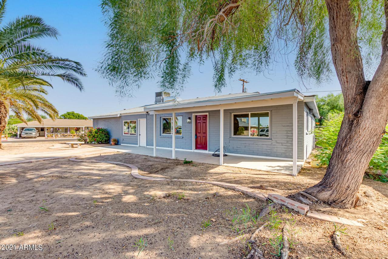 11457 N 114th Ave., Youngtown, AZ 85363