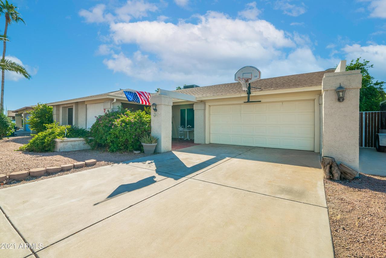 753 W Los Lagos Vista Ave., Mesa, AZ 85210