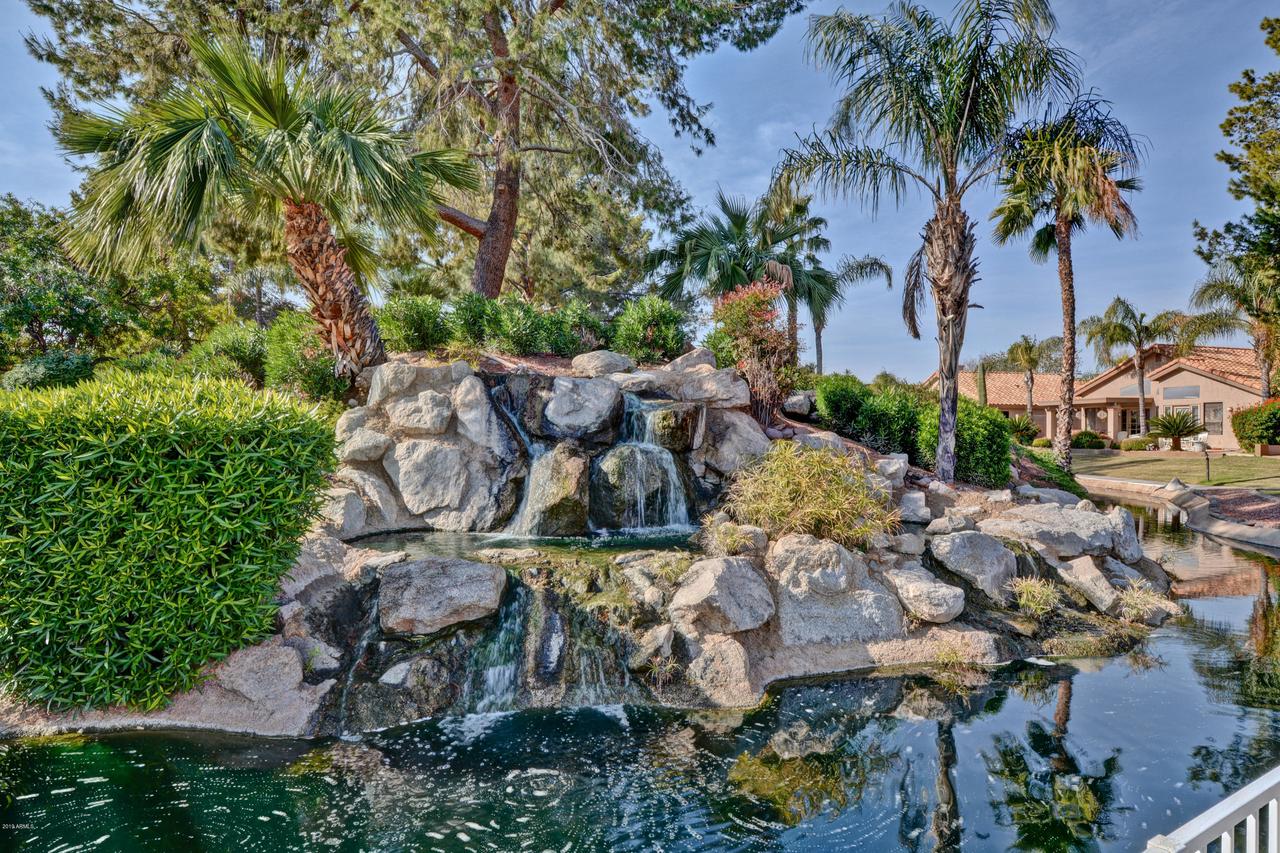 9403 W Kerry Ln., Peoria, AZ 85382