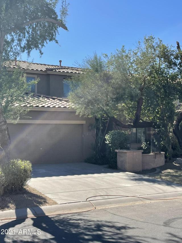 421 E Harold Dr., San Tan Valley, AZ 85140