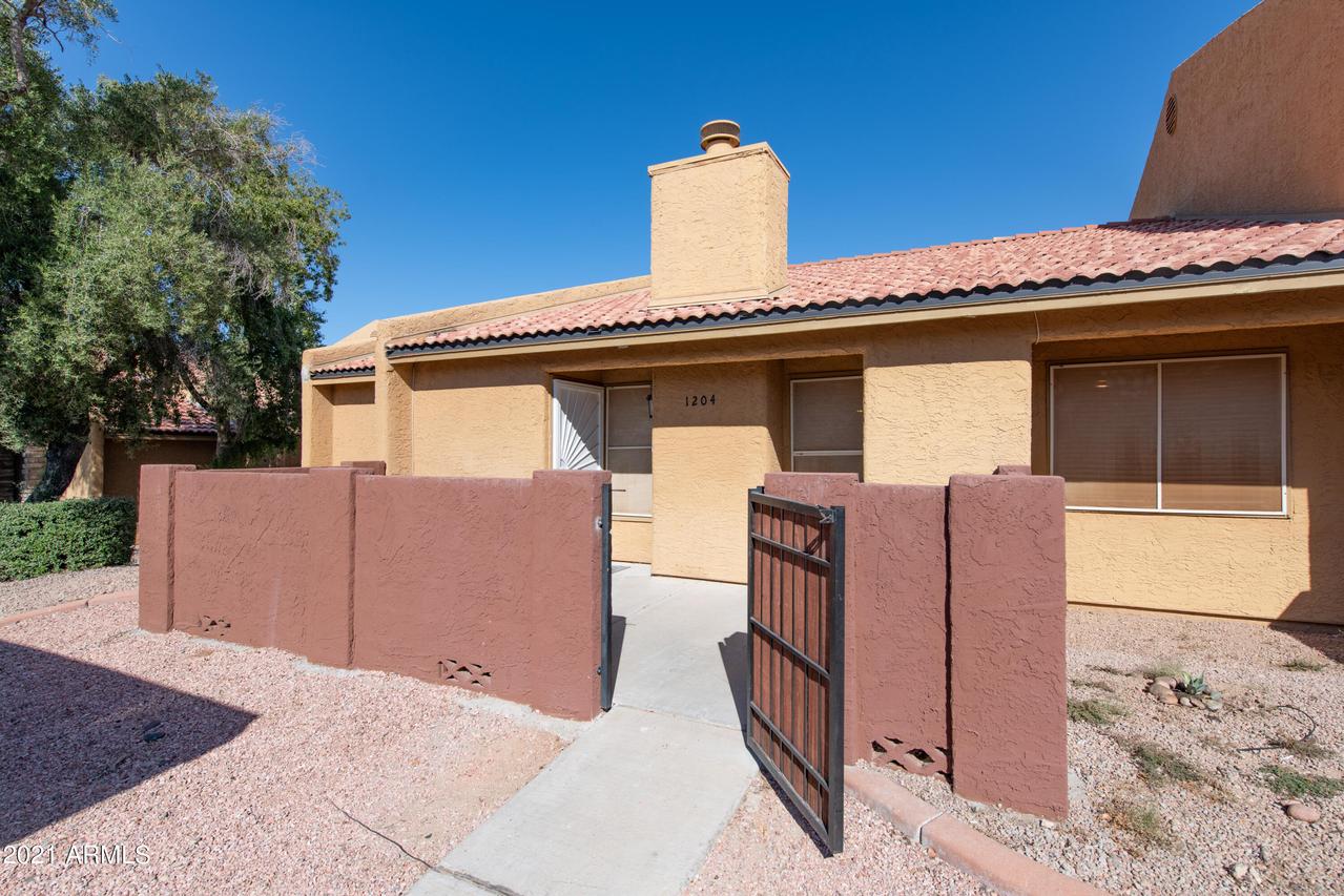 3511 E Baseline Rd. #1204, Phoenix, AZ 85042