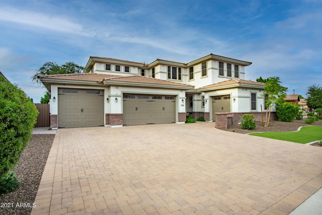 2716 E Odessa St., Mesa, AZ 85213